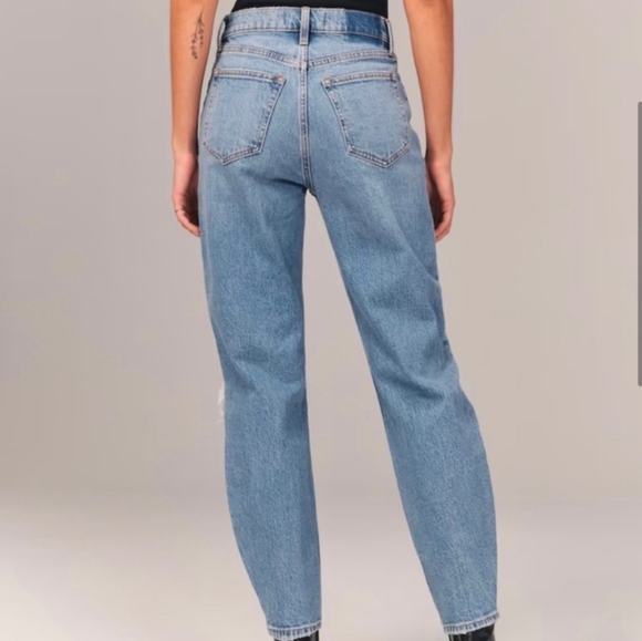 Abercrombie & Fitch The 80's Mom High Rise Distressed Jeans 28 Long - Picture 2 of 12